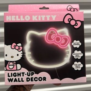 Hello Kitty neon light up wall sign NEW in box pink bow